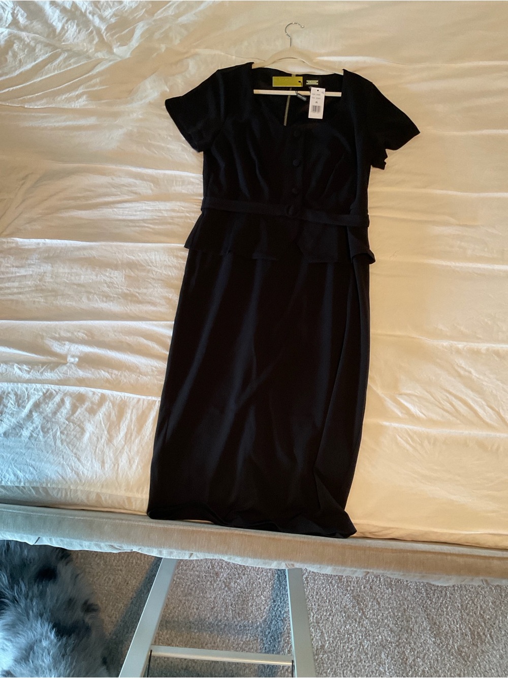 Alexia Admor Black Short-Sleeve Peplum Midi Dress